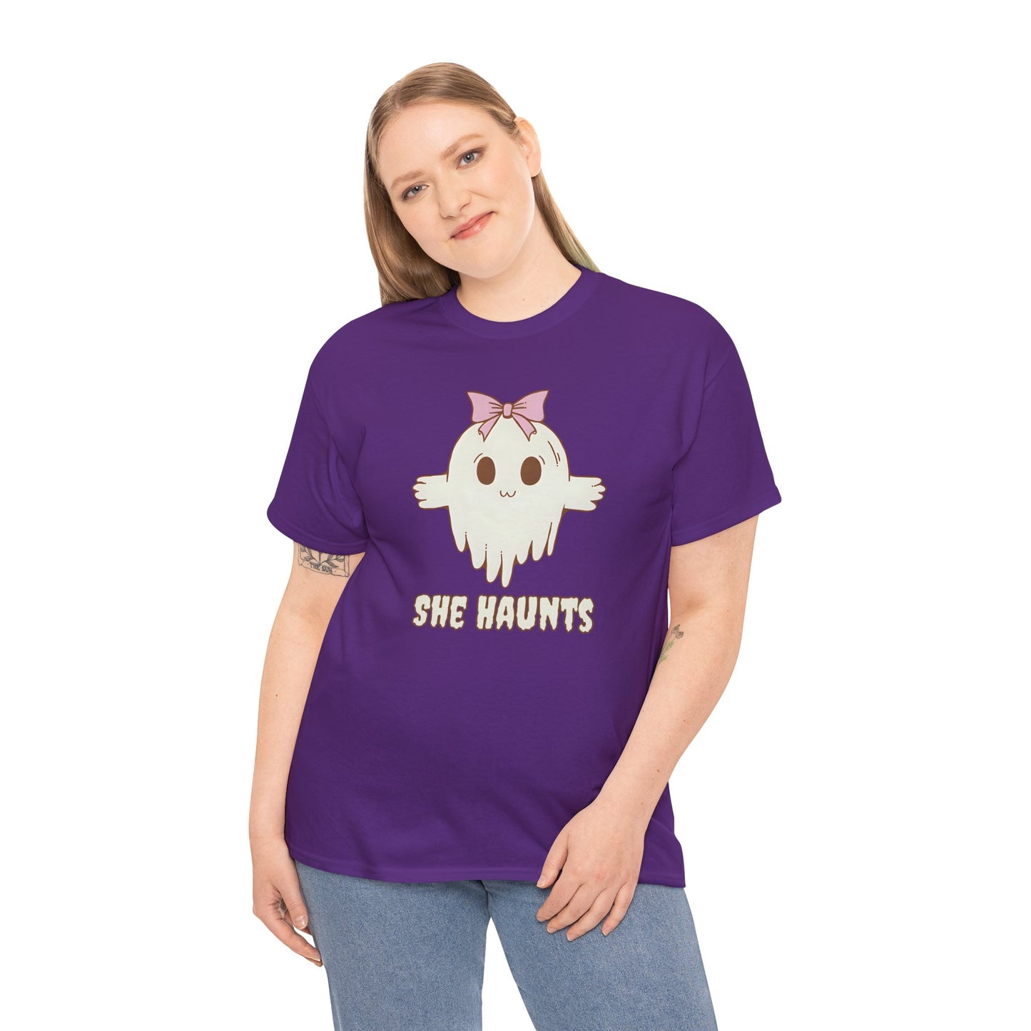 She Haunts - Cute Halloween Ghost T-Shirt