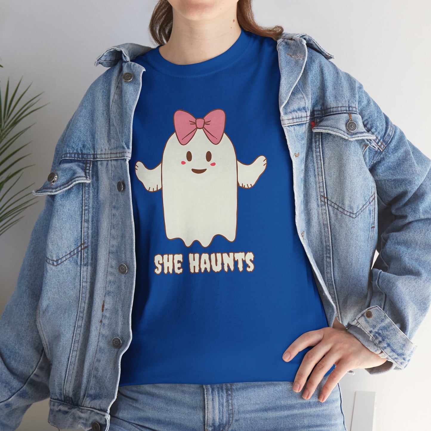 She Haunts (Version 4) - Cute Halloween Ghost T-Shirt