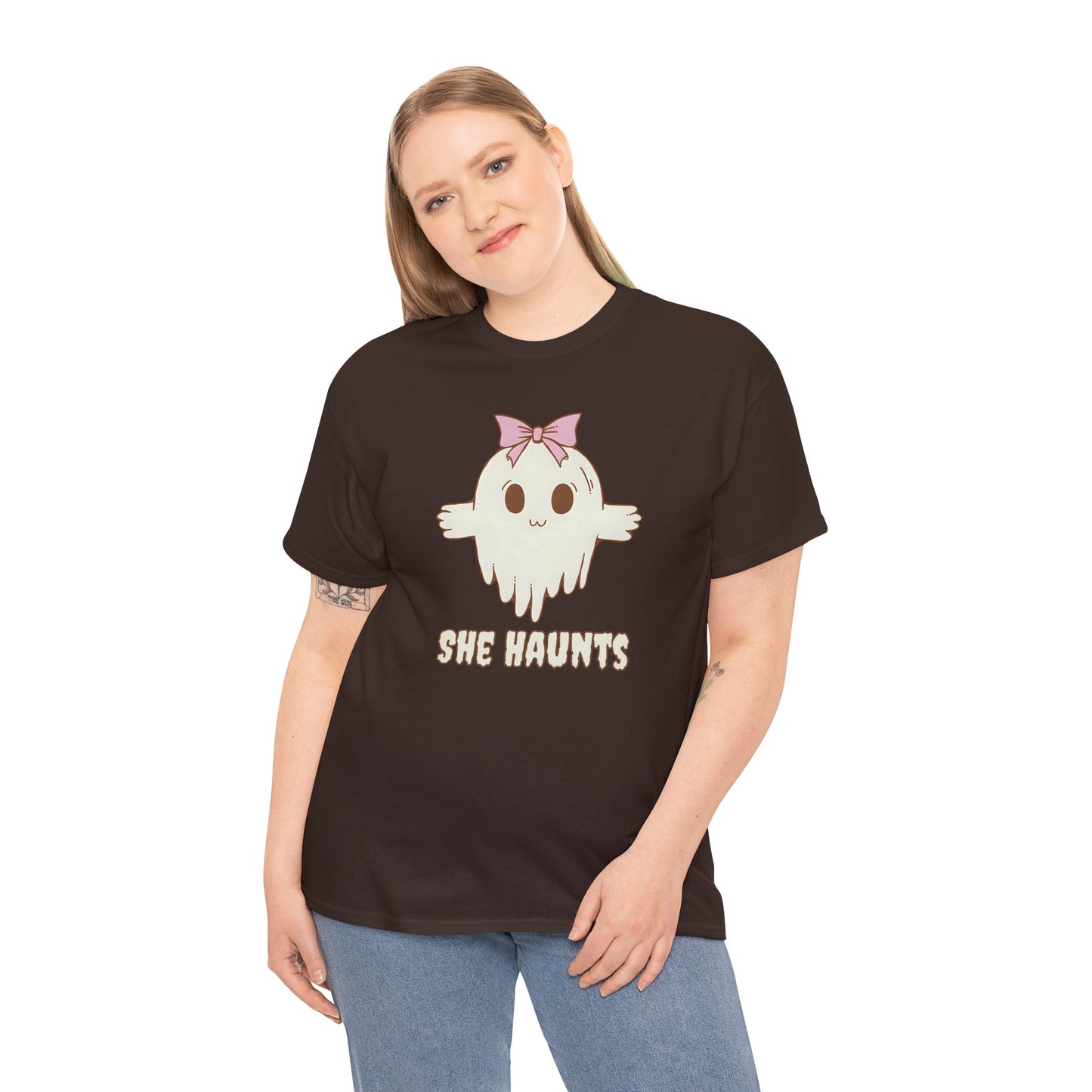 She Haunts - Cute Halloween Ghost T-Shirt