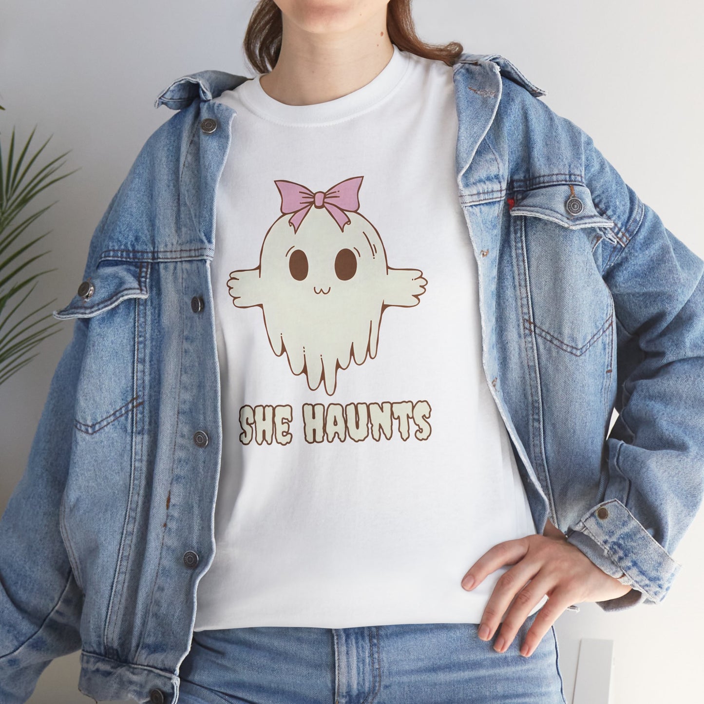 She Haunts - Cute Halloween Ghost T-Shirt