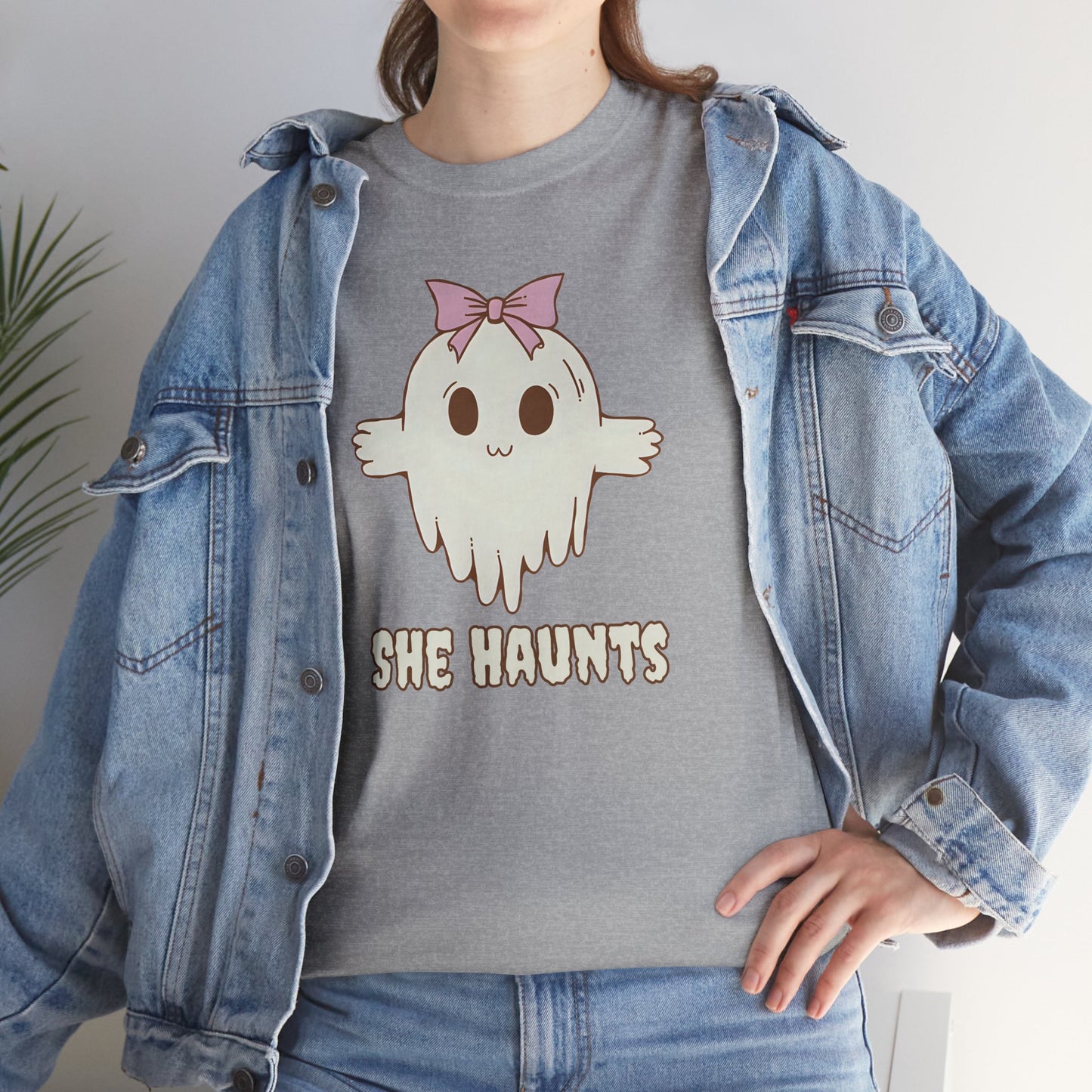 She Haunts - Cute Halloween Ghost T-Shirt