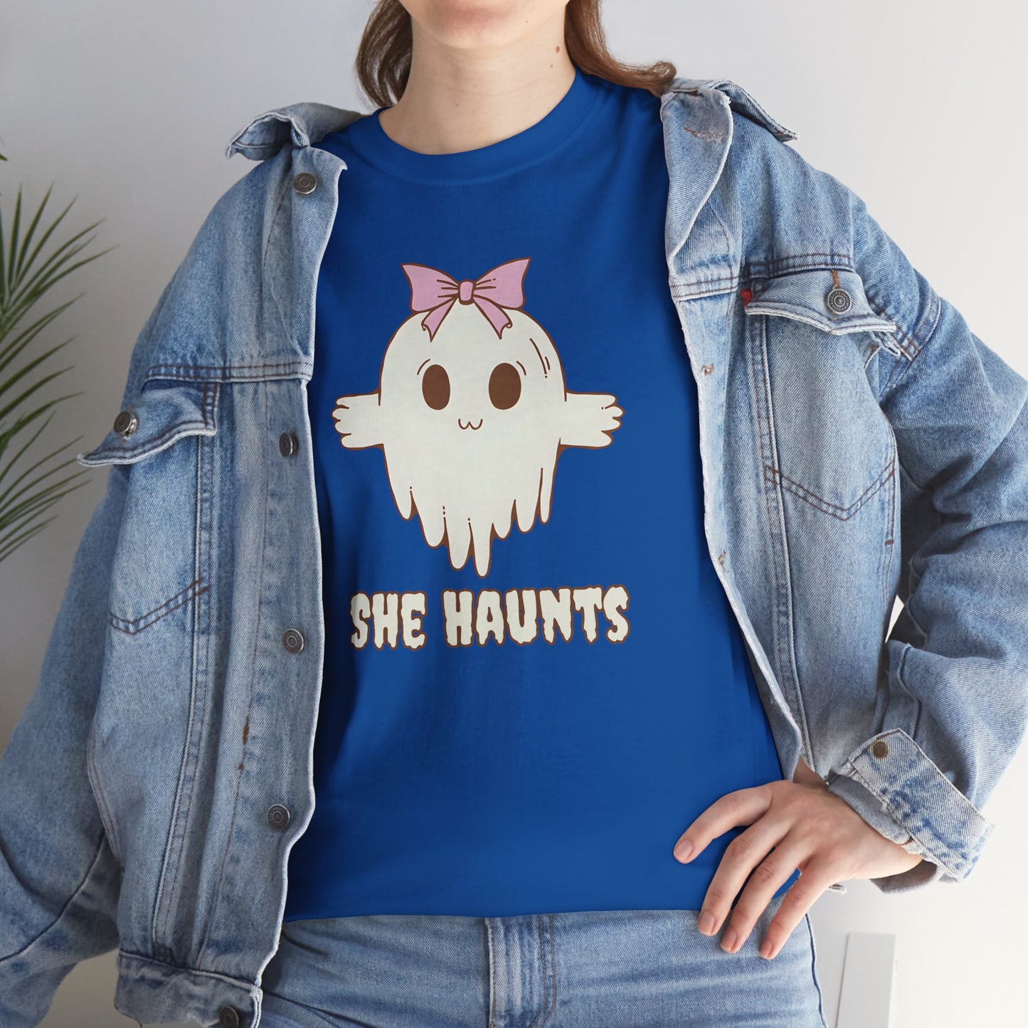 She Haunts - Cute Halloween Ghost T-Shirt