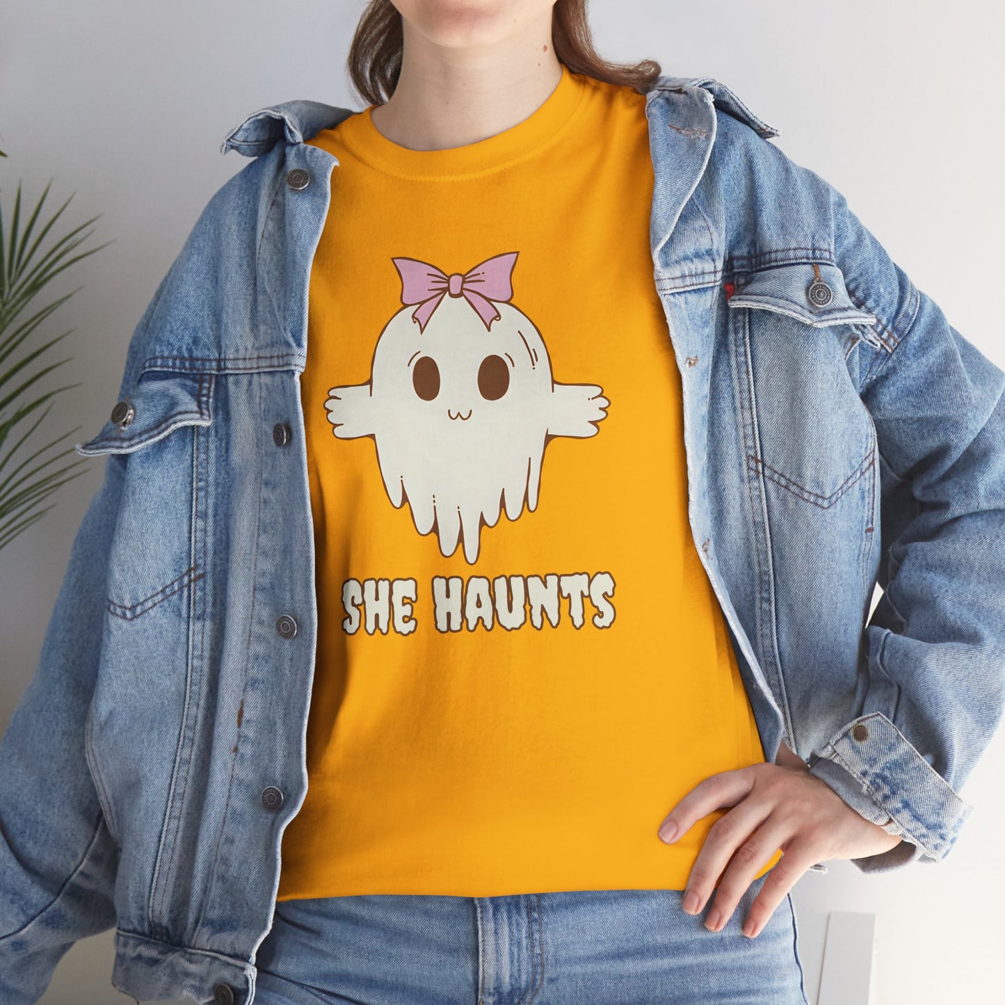 She Haunts - Cute Halloween Ghost T-Shirt