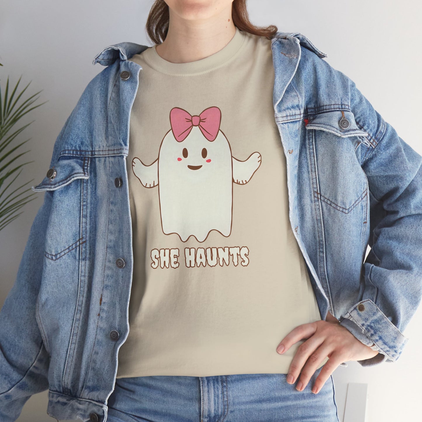 She Haunts (Version 4) - Cute Halloween Ghost T-Shirt