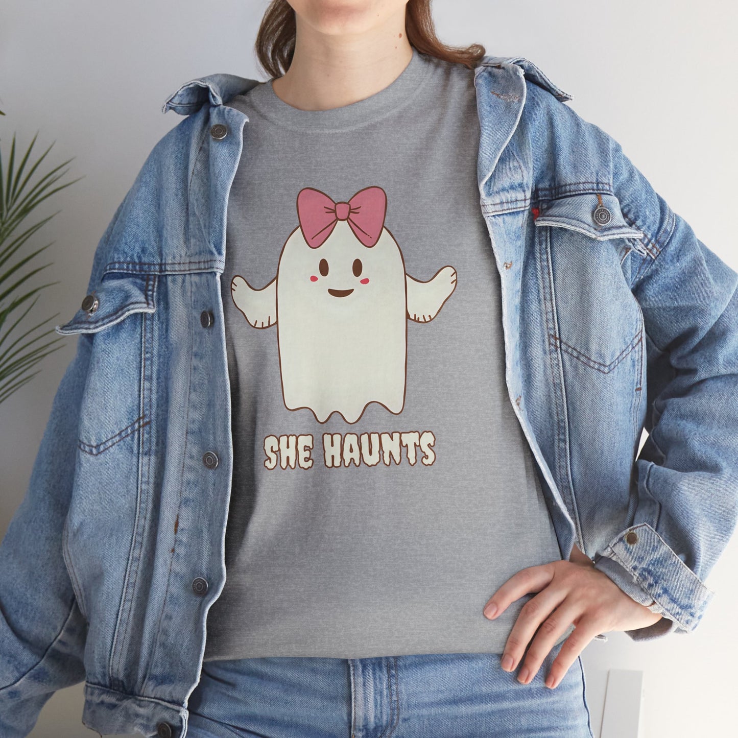 She Haunts (Version 4) - Cute Halloween Ghost T-Shirt