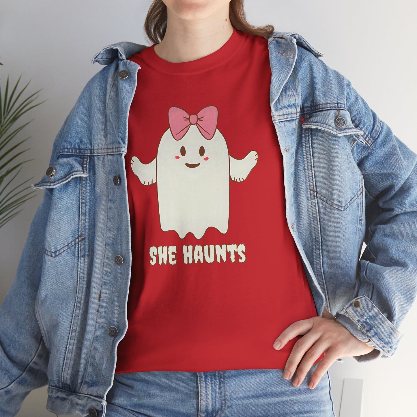 She Haunts (Version 4) - Cute Halloween Ghost T-Shirt