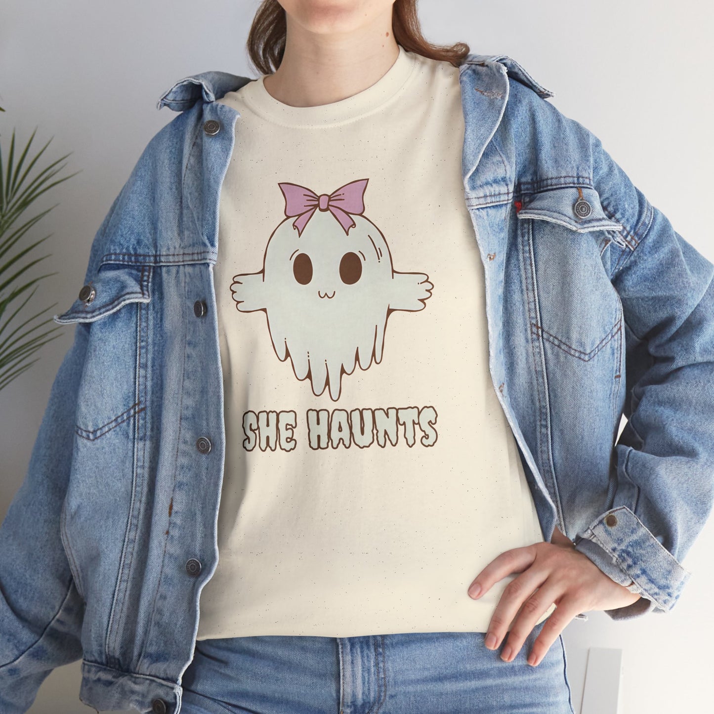She Haunts - Cute Halloween Ghost T-Shirt