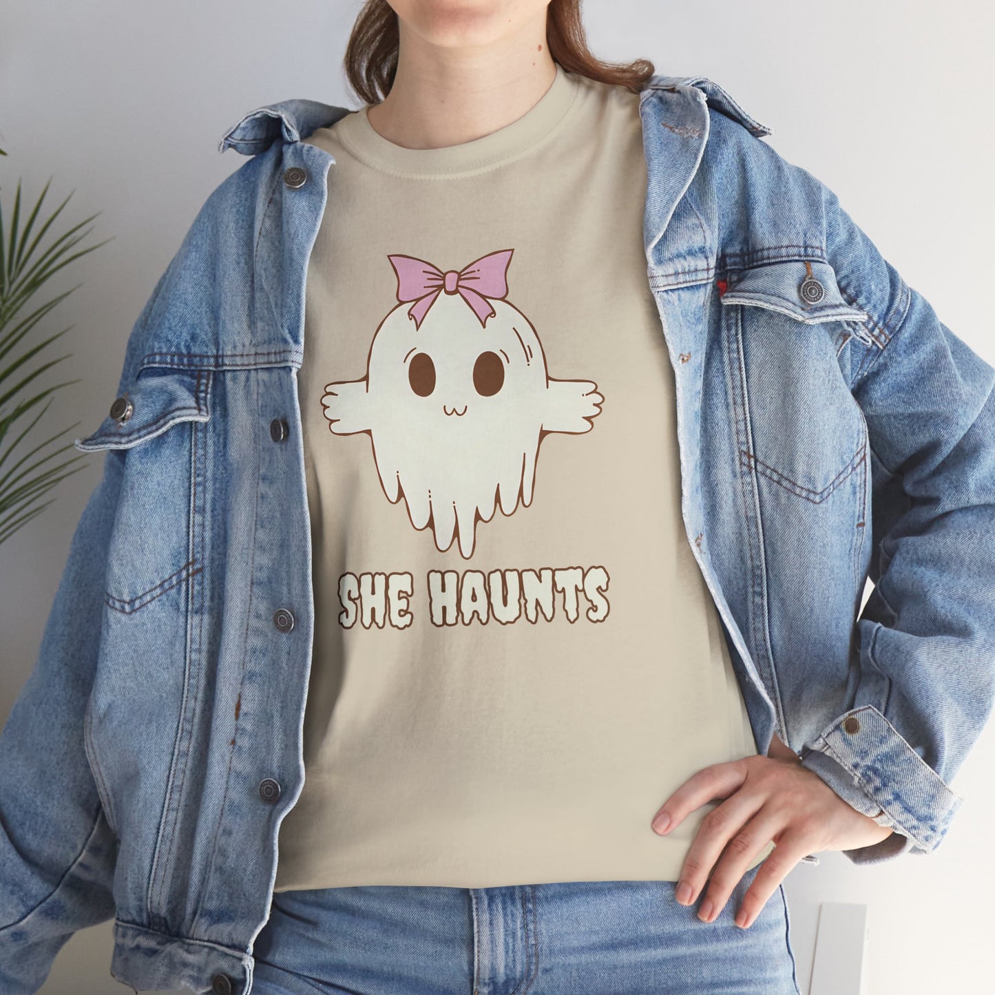 She Haunts - Cute Halloween Ghost T-Shirt