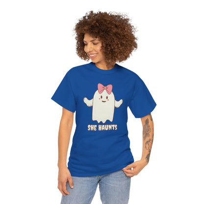 She Haunts (Version 4) - Cute Halloween Ghost T-Shirt
